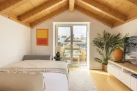 Cascais Petit Bijou by Cadenzalux - Condos