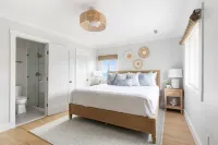 The Blue Palm • Oceanfront • Mariner's Walk 2B • Wild Dunes • Isle of Palms, SC