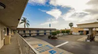 Motel 6 Ontario, CA - Airport Các khách sạn ở Upland