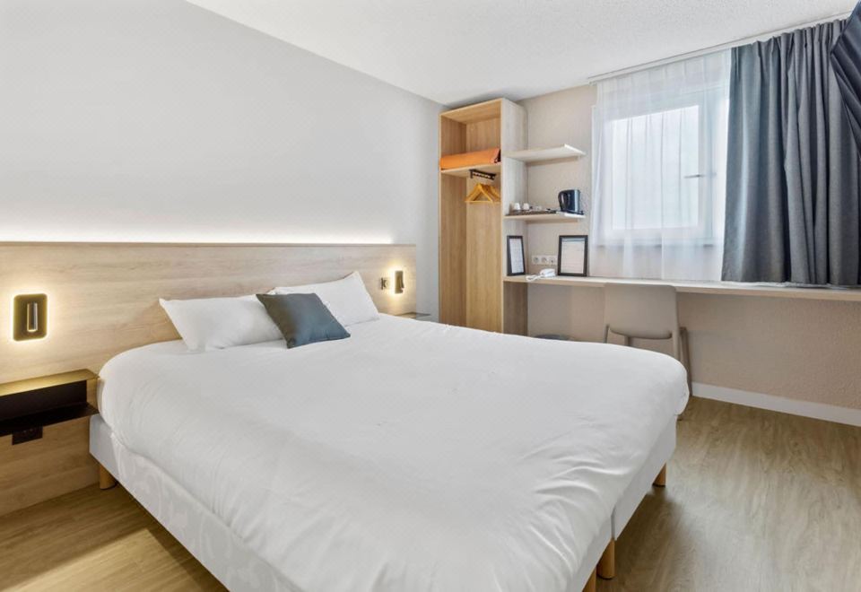 Kyriad Deauville - Saint ArnoultOver view