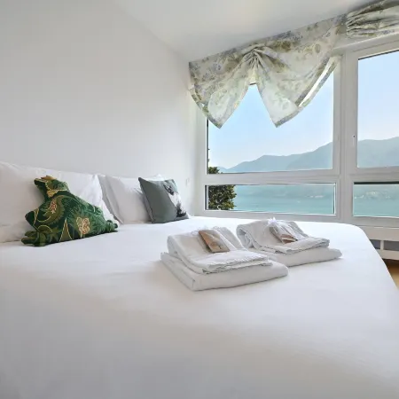 Luxury Lake View Motta Apartment in Lugano