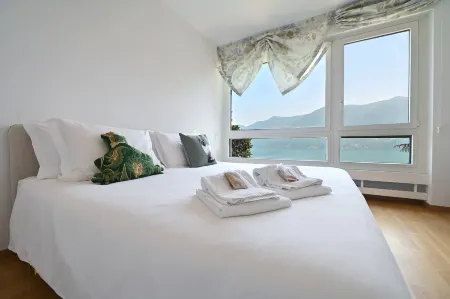 One & Only Lake View Apartment Отели рядом с Аэропорт Лугано