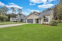 Beautiful 4 Bedroom Home near Wormsloe! Gameroom! Hotels near Savannah State University