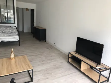 Large studio 43m2 port of Perros Guirec