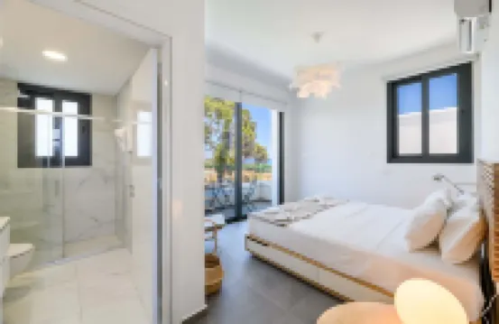 By the Beach Sea Pearl