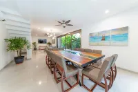 The Castle II - Modern Villa with Private Pool at a Safe Gated Community