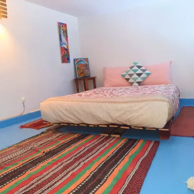 SURF studio with private bathroom.