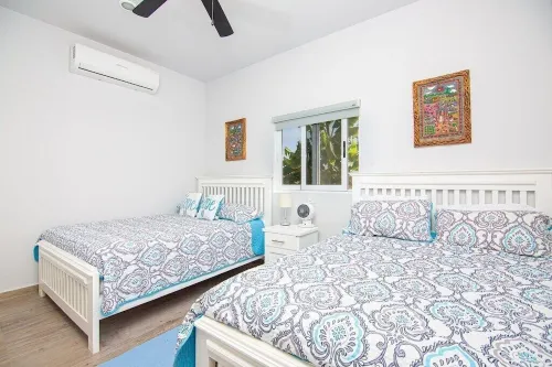 New rental! Peaceful and cozy condo, just 2 minutes from the beach.