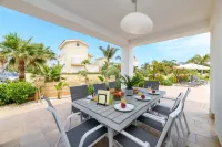 Sirens Beach House