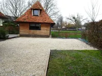 AN INDEPENDENT HOUSE FOR 4 PEOPLE AT PONT L'EVEQUE, BETWEEN HONFLEUR AND DEAUVILLE