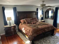 The Whitehouse. Hotels near Clay County Fairgrounds