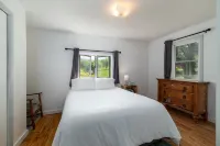 Swedish Orchard Farm Hotels in Liberty Grove