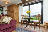 Cosy Cottage with a lovely country feel on the edge of the Lake District