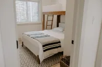 Scandinavian Cozy Cabin in the Woods