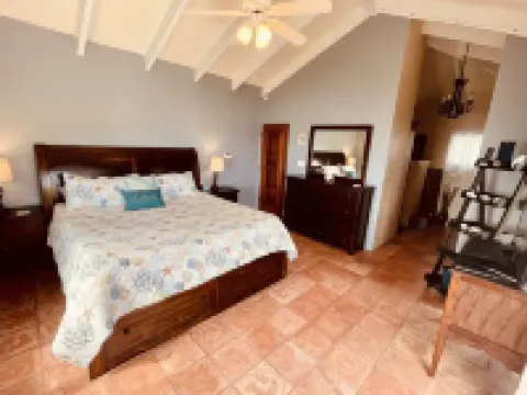 Stunning Paradise Overlook - Incredible Views from Every Room Hotel a 