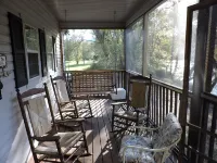 RiverFront, WI-FI /Cell,  Pet Friendly, Folk School