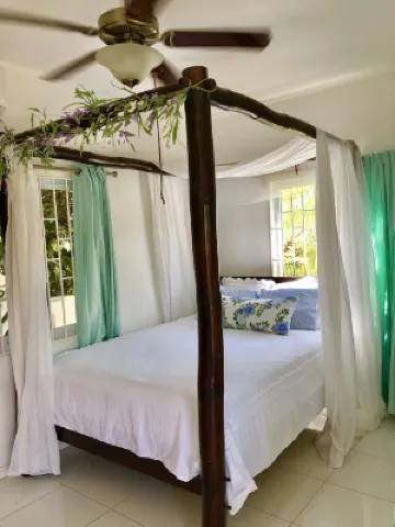 Seaside Jamaica Cottage with Lush Garden,  Hammock, 1 Minute Walk to Beach! Hotels in 