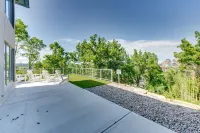 Private retreat with great views of downtown Cincinnati