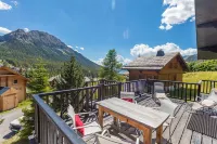 Traditional Alpine chalet with 3-4 bedrooms, well suited for 3-4 couples