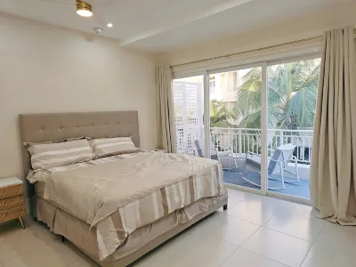 Exquisite Barbados Townhome Hotels near Top Rock Roundabout