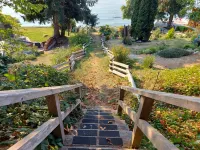 Very Relaxing 3bdr 2bth Home with Gorgeous View Hotels in Sechelt