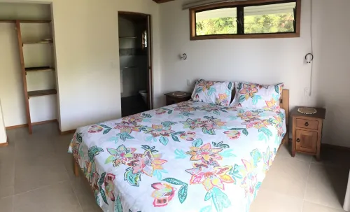 Large family home, tranquil hillside location with Pacific views
