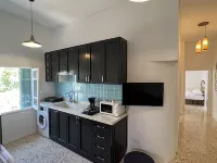 Charming condo at the heart of Batroun old souk فنادق في البترون