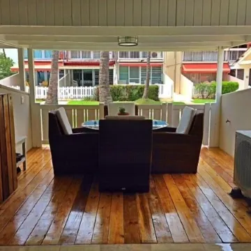 Walk to the Beach!! Solar Powered Fully Renovated Villa!! Отели в г. Дорадо