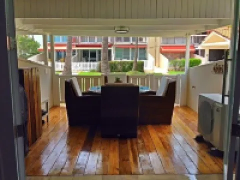 Walk to the Beach!! Solar Powered Fully Renovated Villa!!