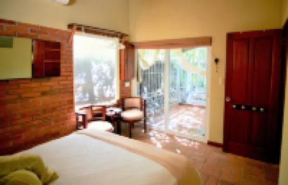 La Casita Private garden view beachfront