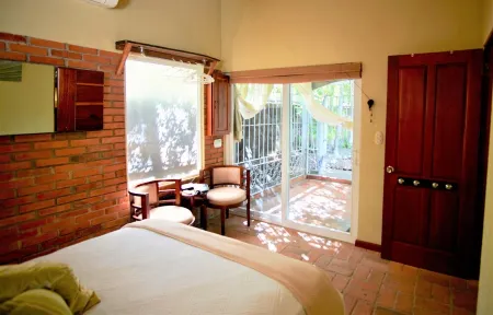 La Casita Private garden view beachfront