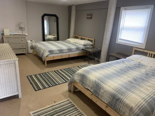 JUST REDUCED FOR THE MONTH OF JUNE!!   HOLGATE Beach House - 5 BR's -sleeps 12