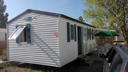 Cottage sigean near miami Mediterranean and African Reserve Отели в г. Сижан