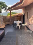 Semi-detached house with swimming pool