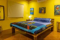 Private beach house paradise w/ private pool bar and game area. Hotels in Esterillos Oeste