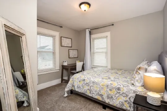 Classic Lansing Home: In the middle of everything