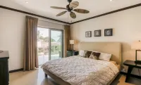 Luxury Beachfront Condo 3bd/3.5ba in the Heart of Jacó - 4-نجوم