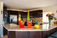 Amazing Views, Gated Community and Private Pool!