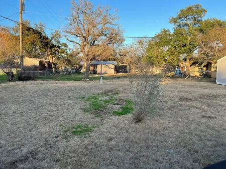 Book your stay today for Aggie football games and events right here in BCS. Отели рядом с достопримечательностью «The Children's Museum of the Brazos Valley»