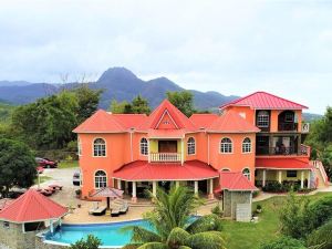 Eden Crest Villa-Ocean and Mountain Views