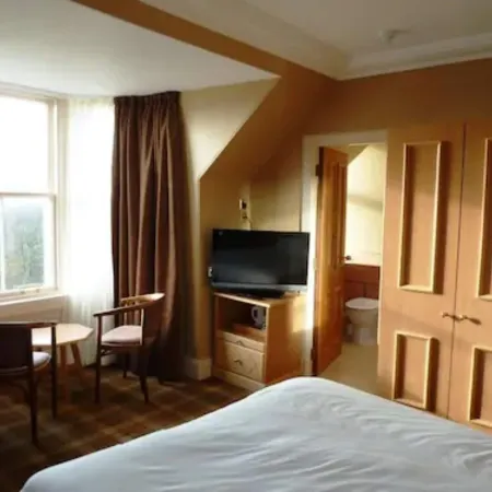 Kilmarnock Arms Hotel