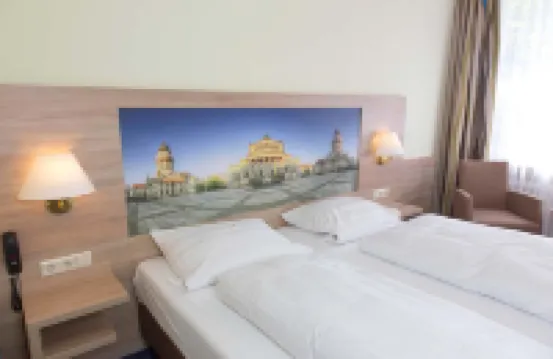 Seehotel Grunewald Hotels near Spandau