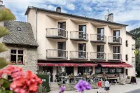 Logis Hotel Restaurant du Commerce Hotels in Laval-du-Tarn