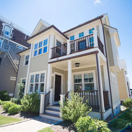 The Newport Lofts - 611 Thames Street