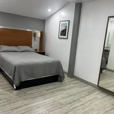 Hotel Colonial INN 鄰近Playas de Tijuana的酒店