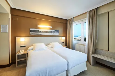 Hotel Parma Отели рядом с достопримечательностью «Улия»