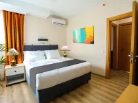 Agate Hotel Отели рядом с достопримечательностью «Торговый центр АнкаМалл»