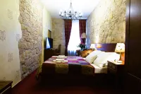 Hotel Rous - 4 ดาว