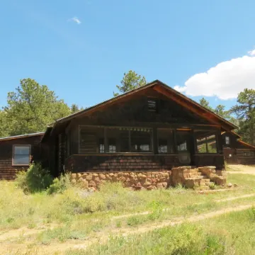 Maccracken Stead -- Ev #3259 2 Bedroom Cabin by RedAwning