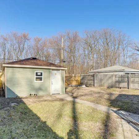 3 Mi to Hard Rock Casino: Charming Home in Gary!